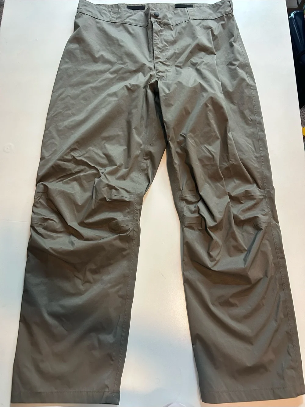 Beyond Men's Lightweight Casual Pants - Taupe